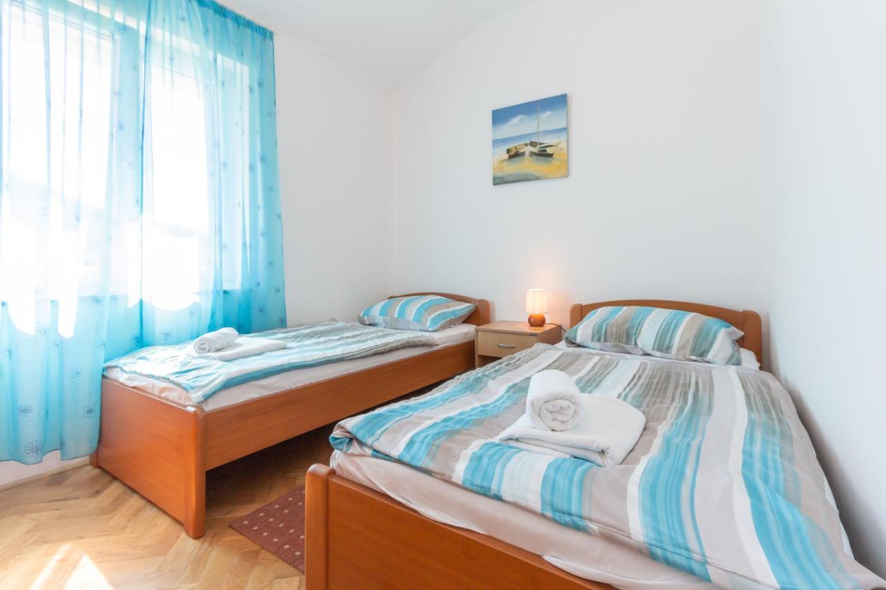Apartments Ema & Mislav With Terrace Baška Dış mekan fotoğraf