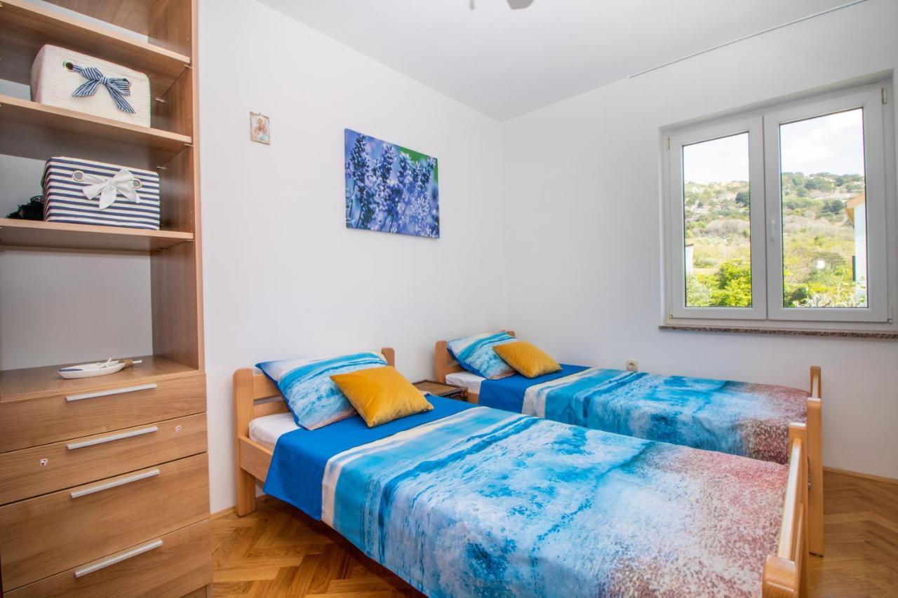 Apartments Ema & Mislav With Terrace Baška Dış mekan fotoğraf